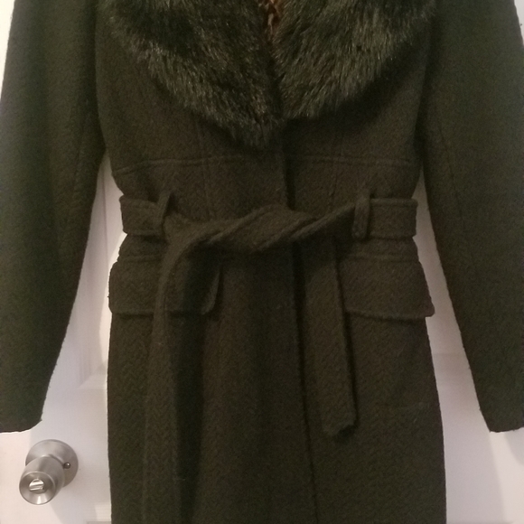 3/4 length black Guess coat - Picture 2 of 3